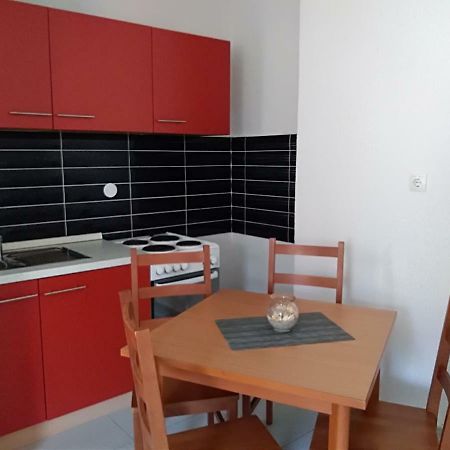 Apartman Lilly Ловран Екстер'єр фото